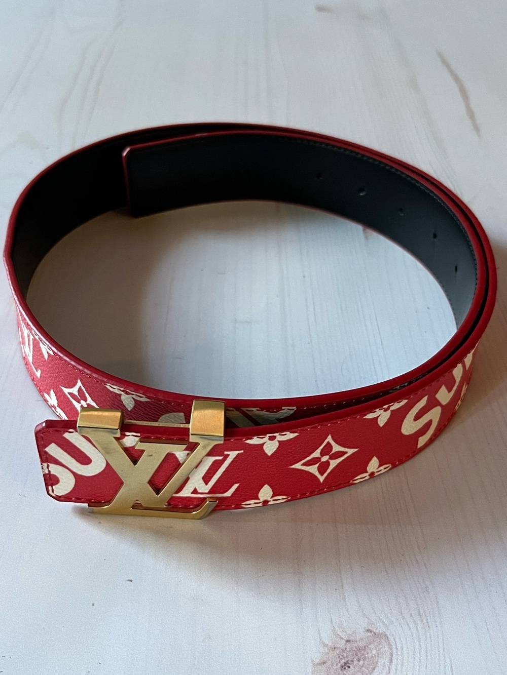 100% leather red Inspired- UNBRANDED belt